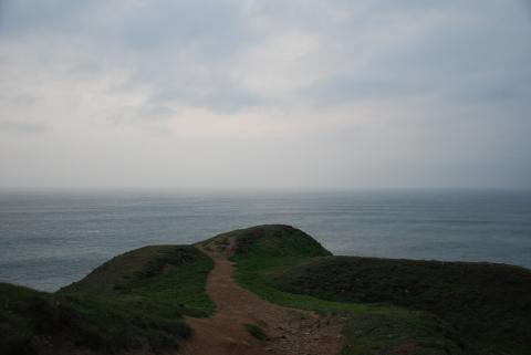 Chemin sur la falaise